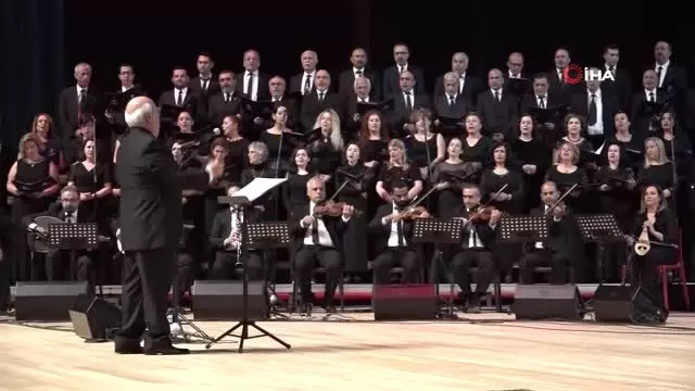Büyükşehir konservatuvarı Atatürk'ün sevdiği şarkıları seslendirdi