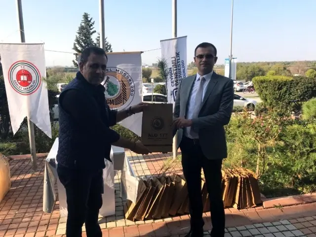 Ceyhan'da yükümlüler fidan dikim kampanyasına katıldı Ceyhan'da yükümlüler fidan dikim kampanyasına katıldı
