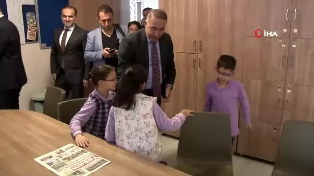Depremin minik kahramanlarına Sultangazi Belediyesi'nden ödül Depremin minik kahramanlarına Sultangazi Belediyesi'nden ödül