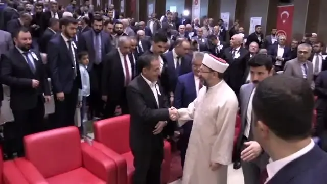 Diyanet İşleri Başkanı Erbaş: 'Yalandan uzak duralım' Diyanet İşleri Başkanı Erbaş: 'Yalandan uzak duralım'