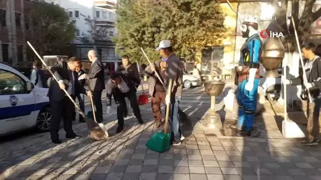 Emet'te temizlik seferberliği Emet'te temizlik seferberliği
