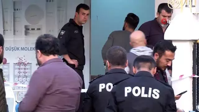 Kıskançlık krizine giren koca pompalı tüfekle dehşet saçtı: 1 ölü Kıskançlık krizine giren koca pompalı tüfekle dehşet saçtı: 1 ölü