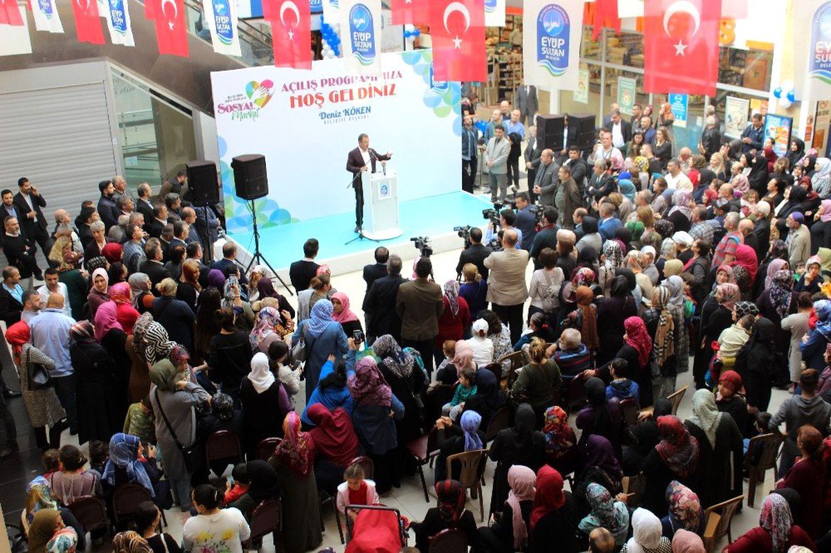 Eyüpsultan Belediyesi, 'Sosyal Market'i hizmete açtı