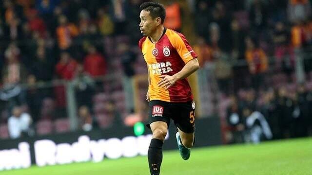 Baş məşqçi məşhur futbolçunu qovdu