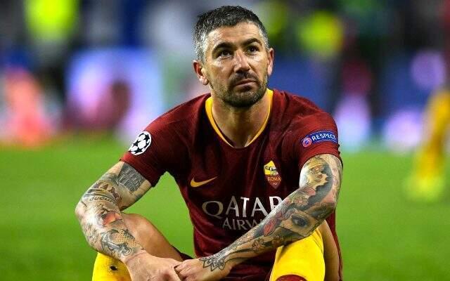 Fenerbahçe'de Şampiyonlar Ligi çılgınlığı! 5 futbolcu için düğmeye basıldı