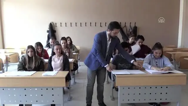 Görme engelli öğrencisi için Braille nota sistemini öğrendi - AFYONKARAHİSAR Görme engelli öğrencisi için Braille nota sistemini öğrendi - AFYONKARAHİSAR