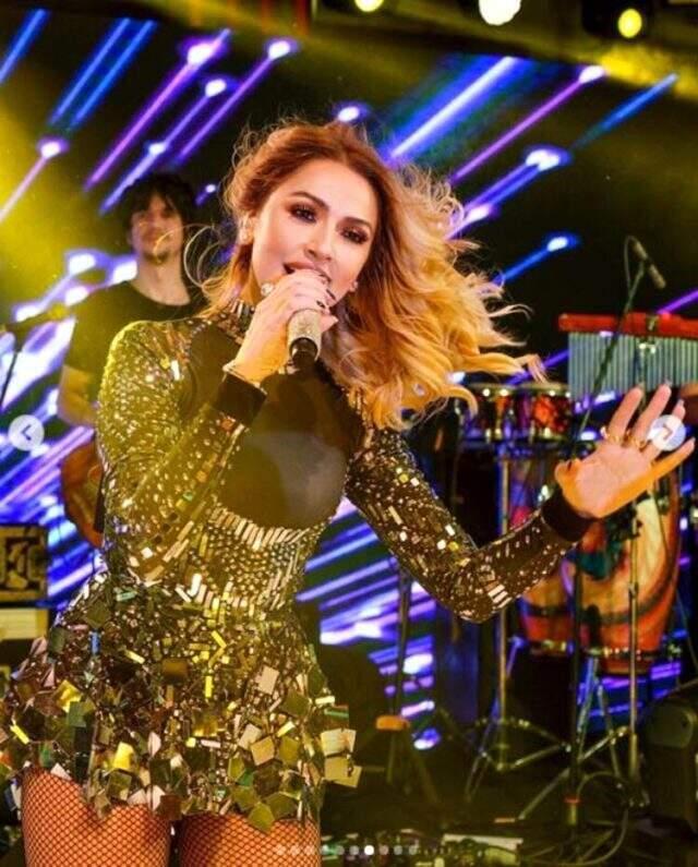 Hadise'nin cesur paylaşımı sosyal medyada olay oldu! Binlerce beğeni aldı