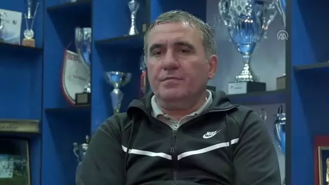 Hagi, Galatasaray'daki günlerini özlüyor Hagi, Galatasaray'daki günlerini özlüyor