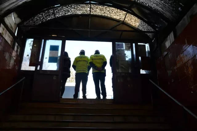 Iğdır'da özel harekat destekli kaçakçılık operasyonu Iğdır'da özel harekat destekli kaçakçılık operasyonu