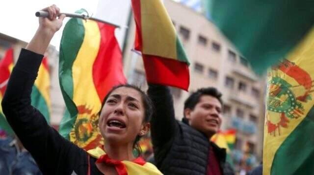 İstifaya zorlanan Evo Morales, Bolivya'dan ayrıldı
