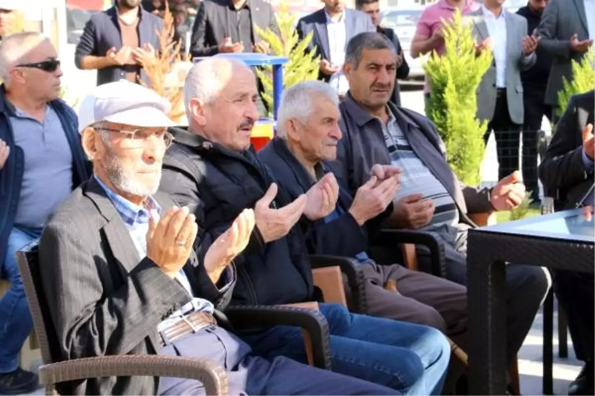 Kaynaşlı'da depremde yaşamını yitirenler dualarla anıldı