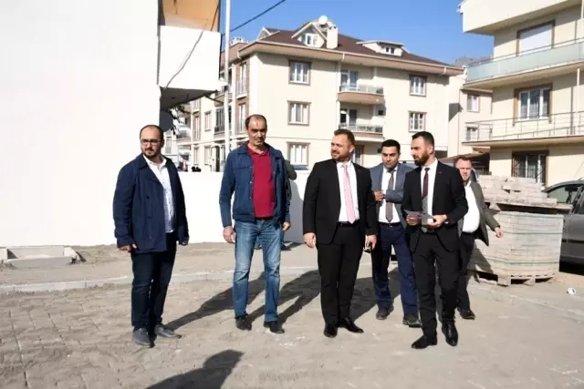 Kemalpaşa Mahallesinde 88 araçlık otoparkın yapımı sürüyor