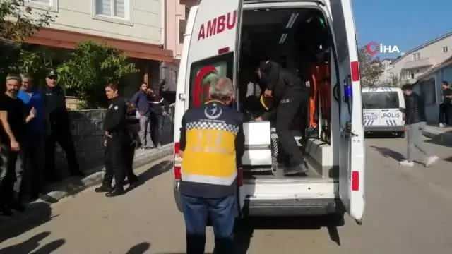 Kızıyla kavga eden damadı ve arkadaşını bıçakladı Kızıyla kavga eden damadı ve arkadaşını bıçakladı