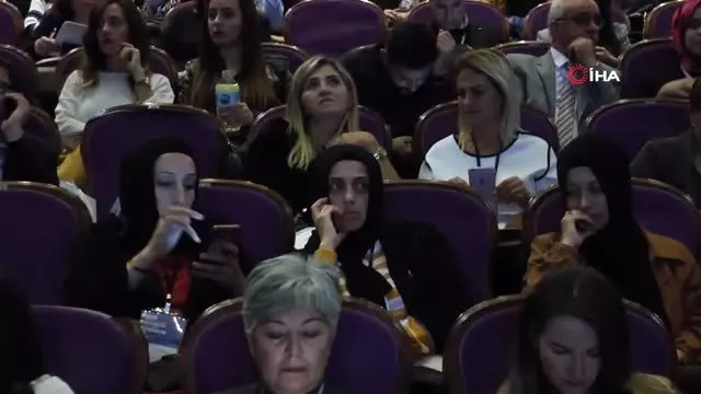 Küçükçekmece'de 'Yerel Yönetimlerde Bağımlılığa Yaklaşım' sempozyumu