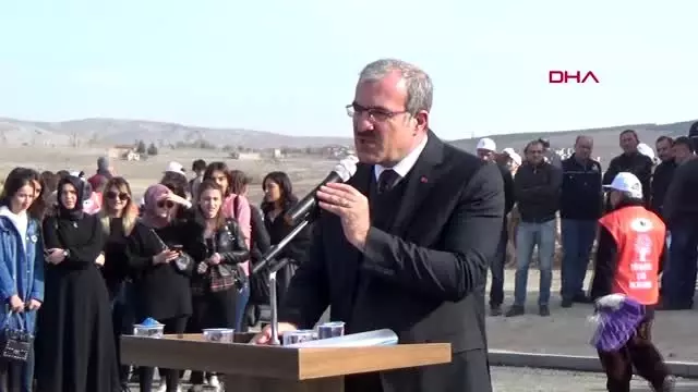 Kütahya'da 250 bin fidan dikildi, 3 hektarlık orman yandı Kütahya'da 250 bin fidan dikildi, 3 hektarlık orman yandı