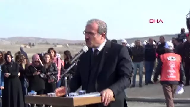 Kütahya'da 250 bin fidan dikildi, 3 hektarlık orman yandı Kütahya'da 250 bin fidan dikildi, 3 hektarlık orman yandı