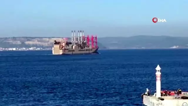 Liberya bayraklı enerji gemisi Çanakkale Boğazı'ndan geçti Liberya bayraklı enerji gemisi Çanakkale Boğazı'ndan geçti