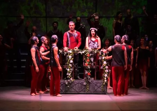 Mersin'de 'Carmina Burana' kapalı gişe Mersin'de 'Carmina Burana' kapalı gişe