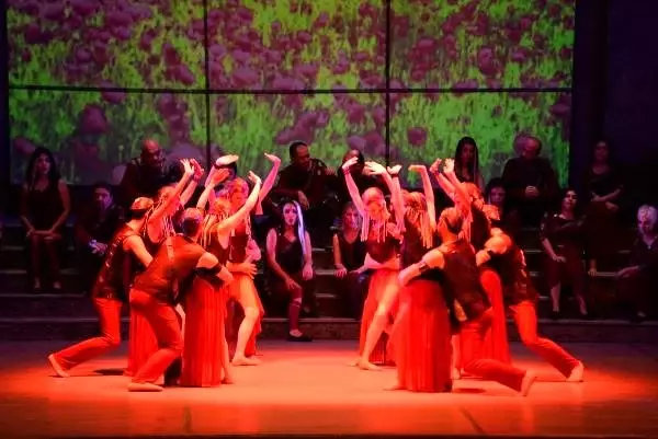 Mersin'de 'Carmina Burana' kapalı gişe Mersin'de 'Carmina Burana' kapalı gişe