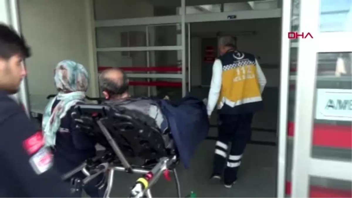 Motosikletin çarpıp kaçtığı yaya yaralandı