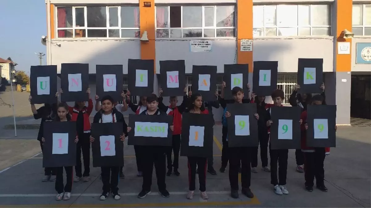 Öğrenciler deprem tatbikat yaptı