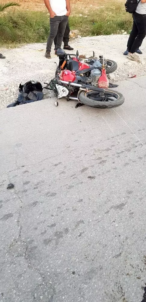 Otomobille çarpışan motosikletli hayatını kaybetti Otomobille çarpışan motosikletli hayatını kaybetti