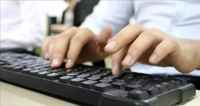 Türkiye genelinde birçok üniversitede internet kesildi Türkiye genelinde birçok üniversitede internet kesildi