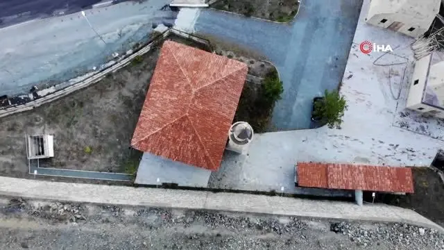 Sular altında kalmasına izin verilmeyen tarihi cami ve türbeler ziyaretçilerini bekliyor Sular altında kalmasına izin verilmeyen tarihi cami ve türbeler ziyaretçilerini bekliyor