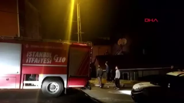 Sultanbeyli'de gecekondu yangını Sultanbeyli'de gecekondu yangını