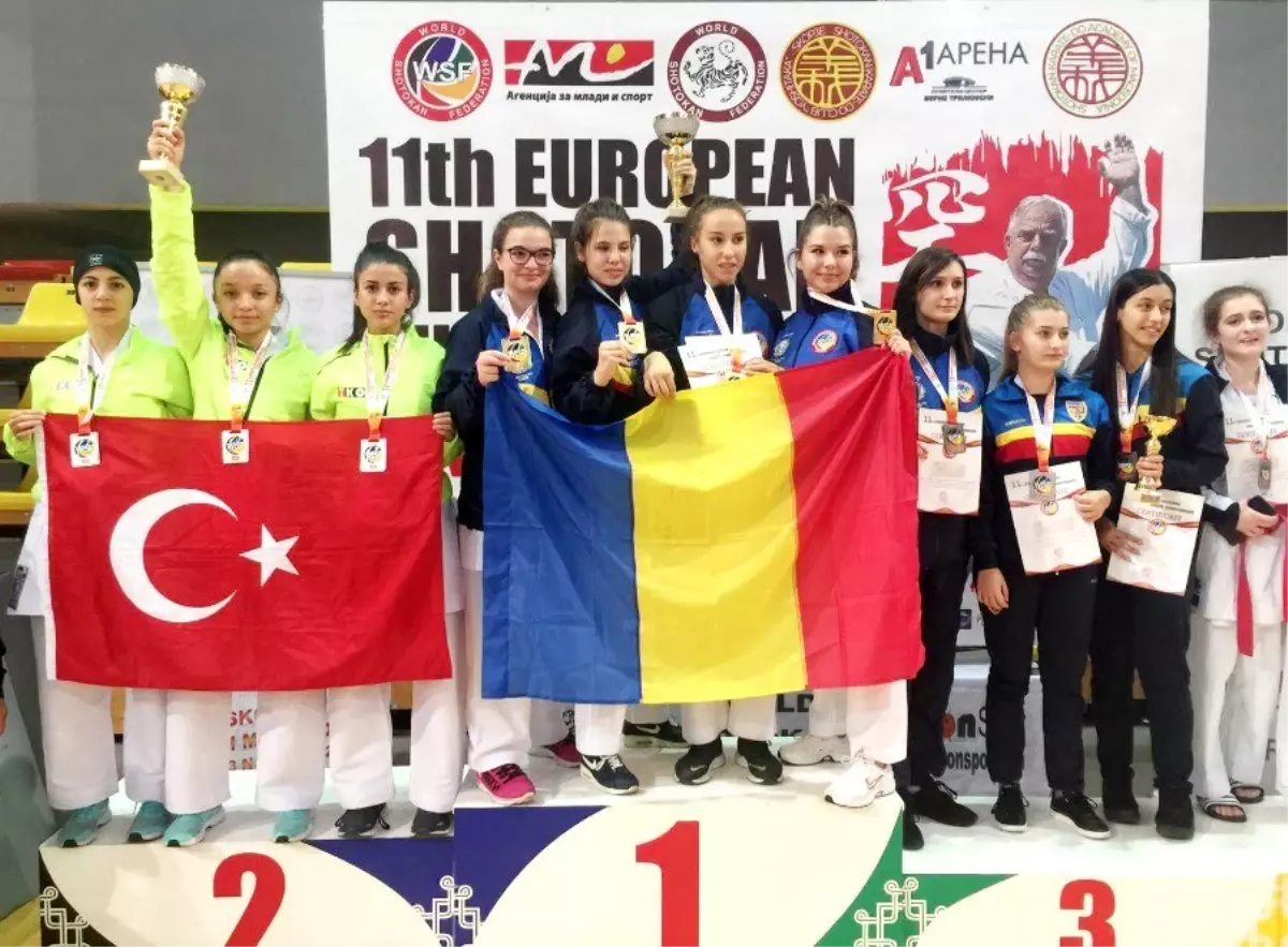 Tavşanlı Karate Kulübü Avrupa'dan madalyalar ile döndü