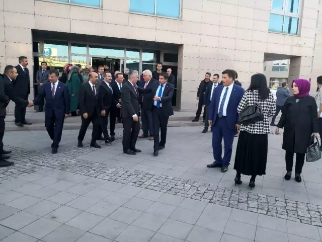 TBMM Heyeti velilerle istişare toplantısı yaptı TBMM Heyeti velilerle istişare toplantısı yaptı