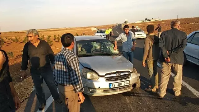 Tekeri kopan araç otomobille çarpıştı: 4 yaralı Tekeri kopan araç otomobille çarpıştı: 4 yaralı