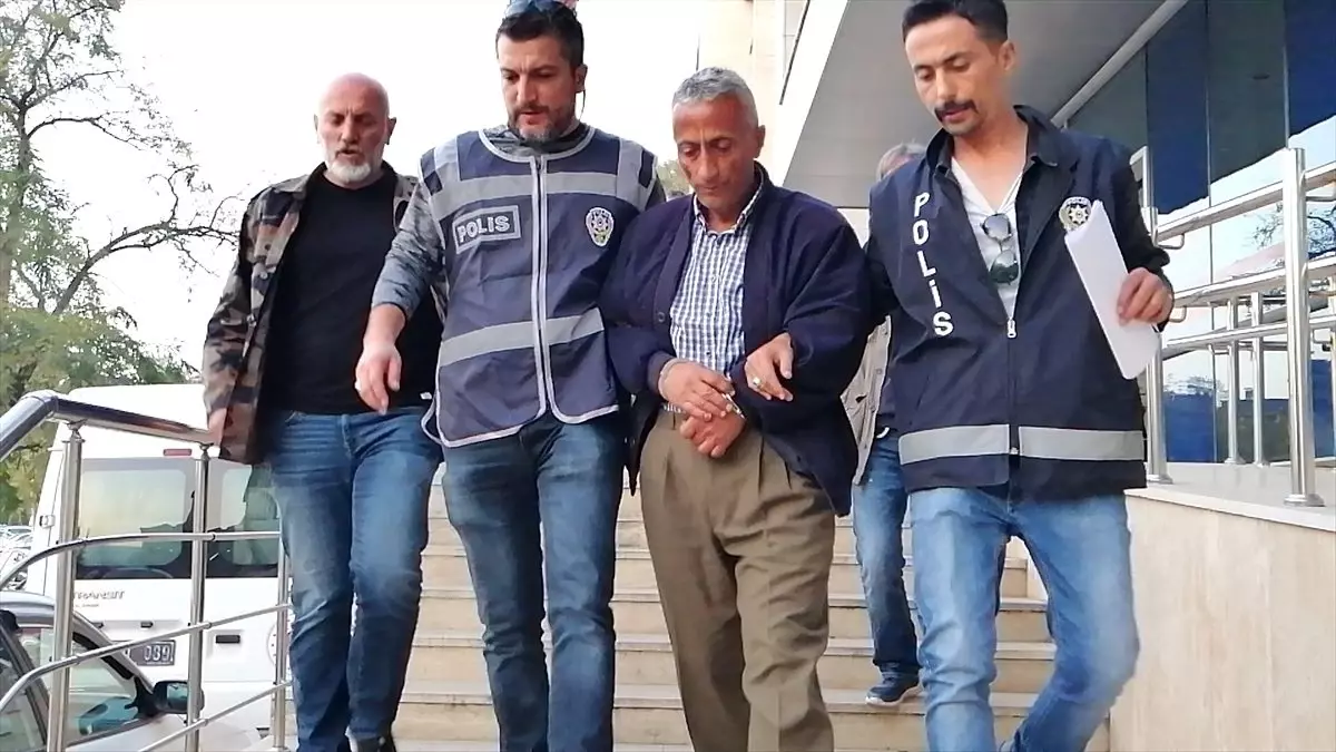 Zonguldak'ta komşusunu öldürdüğü iddiasıyla gözaltına alınan zanlı tutuklandı