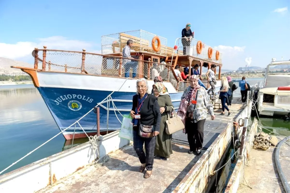 5 bin Altındağlı Ankara'nın tarihi yerlerini gezdi