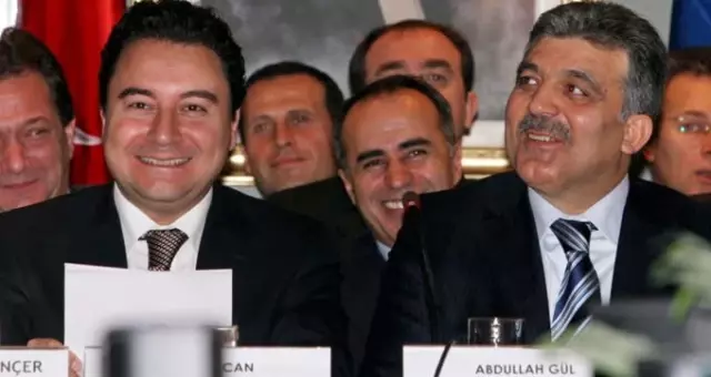 Abdullah Gül'ün, Ali Babacan'ın kuracağı partide yer almayacağı iddia edildi Abdullah Gül'ün, Ali Babacan'ın kuracağı partide yer almayacağı iddia edildi