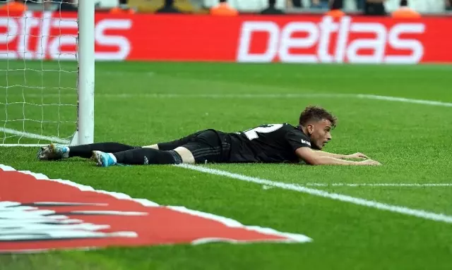 Adem Ljajic ve Oğuzhan görüşme odasına çağrılıyor ! Adem Ljajic ve Oğuzhan görüşme odasına çağrılıyor !