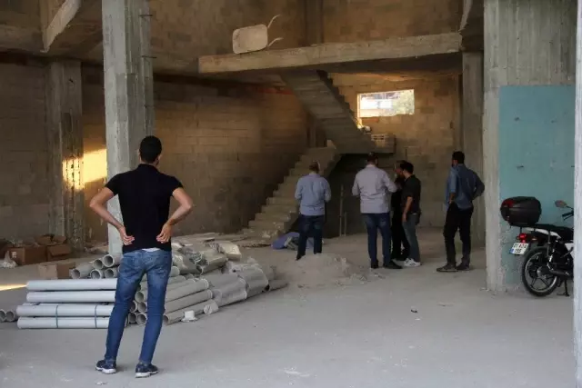 Asma kattan düşen inşaat işçisi hayatını kaybetti Asma kattan düşen inşaat işçisi hayatını kaybetti