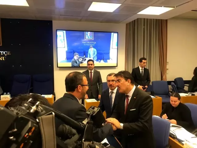 Aydemir: 'Kızıl elması olan bir gençlik istiyoruz'