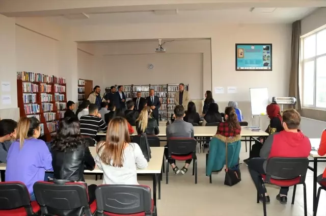 Başkan Akkaya, üniversiteli gençlerle buluşmaya devam ediyor Başkan Akkaya, üniversiteli gençlerle buluşmaya devam ediyor