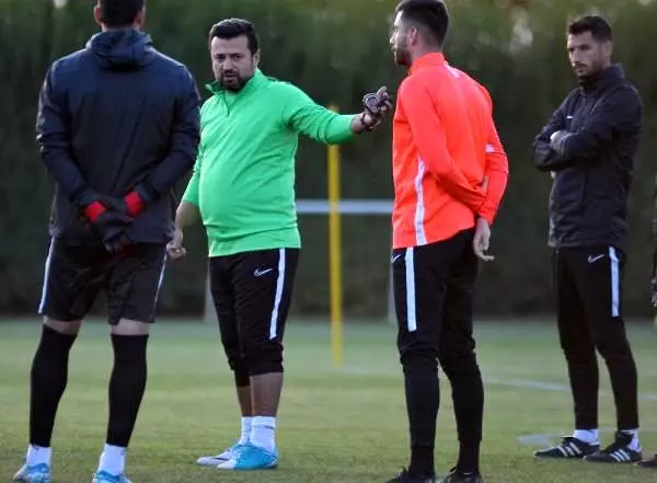 Bülent Uygun: Kayserispor karakterli futbolcularıyla ayağa kalkacaktır Bülent Uygun: Kayserispor karakterli futbolcularıyla ayağa kalkacaktır