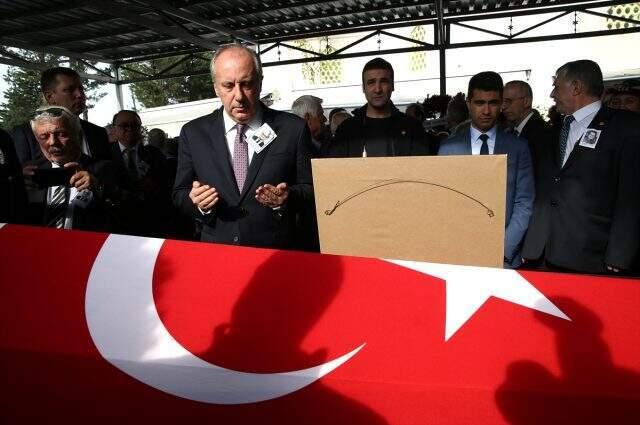 Eski Dışişleri Bakanı Mümtaz Soysal son yolculuğuna uğurlandı