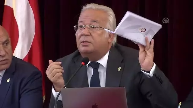 Galatasaray Kulübünün divan kurulu toplantısı Galatasaray Kulübünün divan kurulu toplantısı