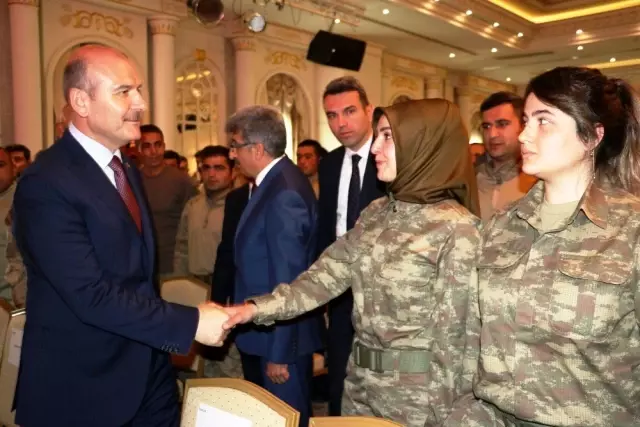 İçişleri Bakanı Soylu: 'DEAŞ'ın çok önemli bir adamını yakın bir zamanda Suriye'de ele geçirdik' İçişleri Bakanı Soylu: 'DEAŞ'ın çok önemli bir adamını yakın bir zamanda Suriye'de ele geçirdik'