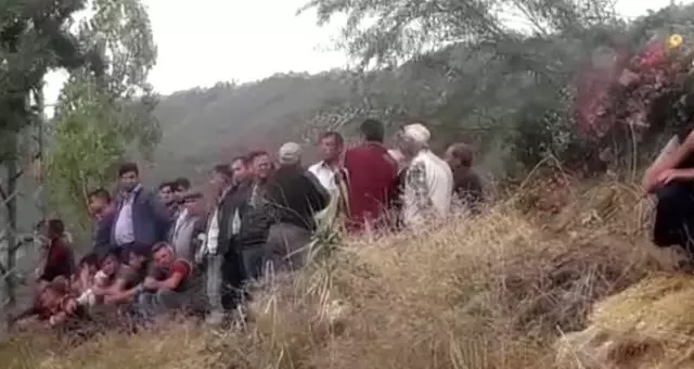 İzmir'de aynı aileden 4 kişi silahla vurularak öldürülmüş halde bulundu