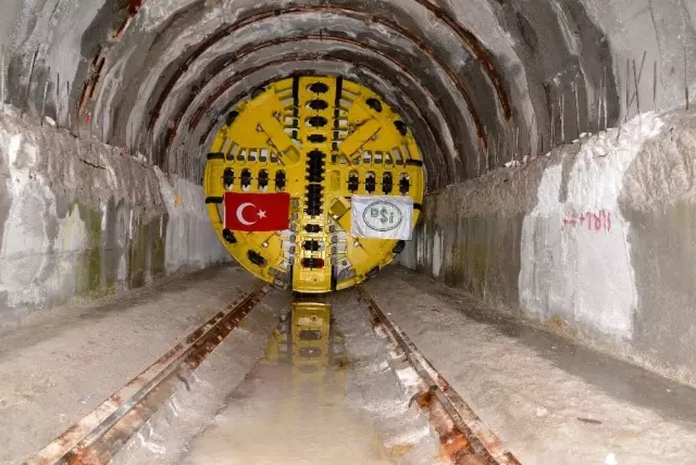 KOP'un ikinci tünelinde 4 bin 901 metre ilerleme sağlandı KOP'un ikinci tünelinde 4 bin 901 metre ilerleme sağlandı