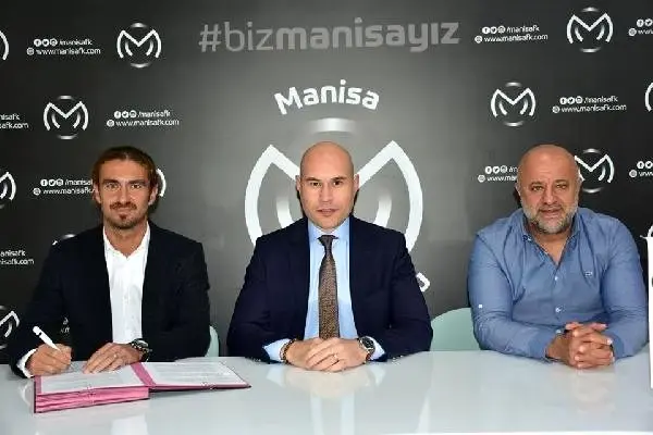 Manisa FK'da altyapı atılımı sürüyor Manisa FK'da altyapı atılımı sürüyor