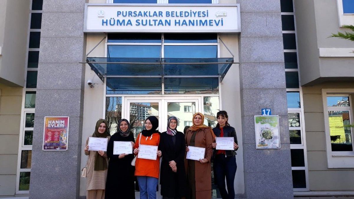 Pursaklar'da kursiyerlerin sertifika heyecanı