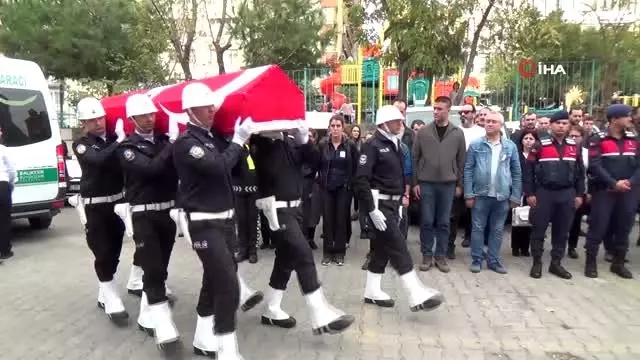 Yürüyüş yaparken rahatsızlanan polis memuru vefat etti Yürüyüş yaparken rahatsızlanan polis memuru vefat etti
