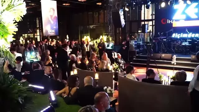 Zen Pırlanta'nın yeni marka yüzleri, Bergüzar Korel ve Halit Ergenç Zen Pırlanta'nın yeni marka yüzleri, Bergüzar Korel ve Halit Ergenç