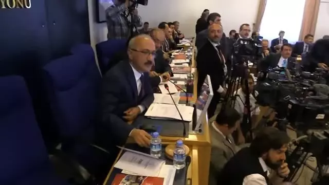 2020 Yılı Bütçesi Plan ve Bütçe Komisyonunda - CHP'li üyeler, RTÜK Başkanı Ebubekir Şahin'i...